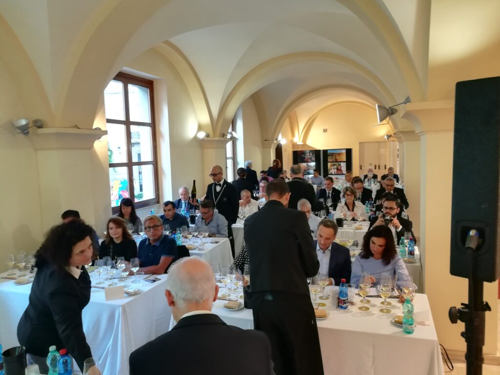 Tavolata per la degustazione guidata 2018